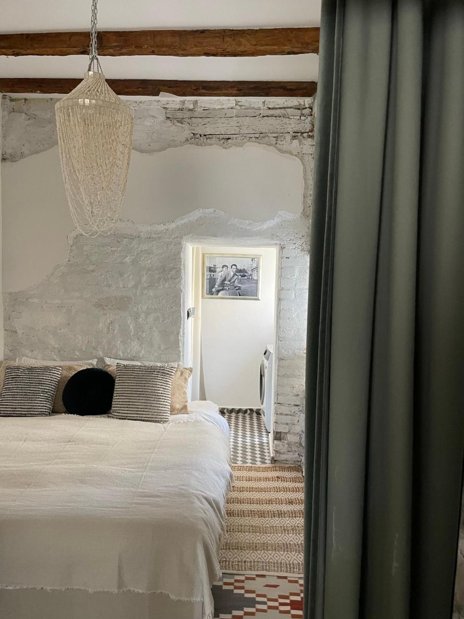 The Bungalow By The Sea In Historic Porec Old City Bagian luar foto