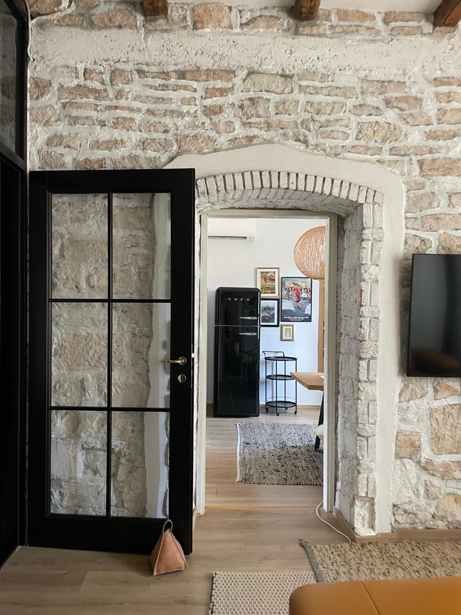 The Bungalow By The Sea In Historic Porec Old City Bagian luar foto